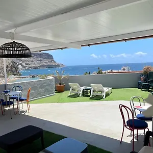 Playa Puerto De Mogan