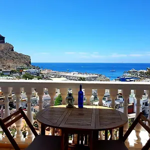 Lina Mogan Puerto De Mogan
